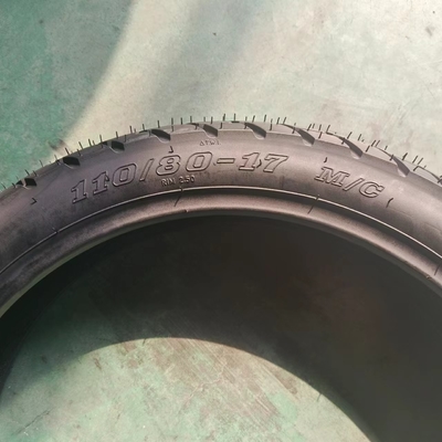 Hochgeschwindigkeitsmotorradreifen/Reifen 110/80-17 mit Reifengehäuse aus Fertigungsreifen