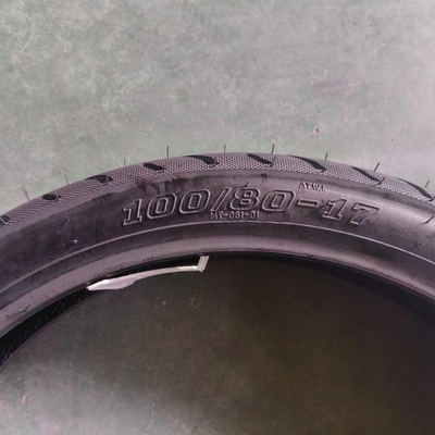 Nylon-Rohrlos-Motorradreifen 100/80-17 OEM in Qingdao mit Ladehafen akzeptiert
