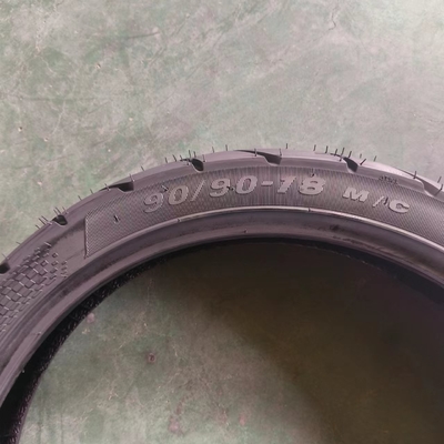 Rohstoff Naturkautschuk Stahl Nylon 90/90-18 Motorradreifen mit und 90 Tage