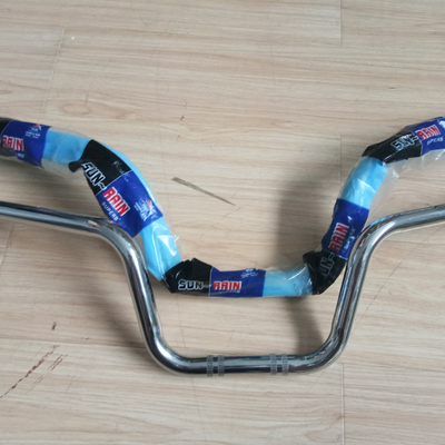 OEM Motorradkarosserie Teile Bremsschuhe Kette und Sprocket Lager Front Fender Handgriffe