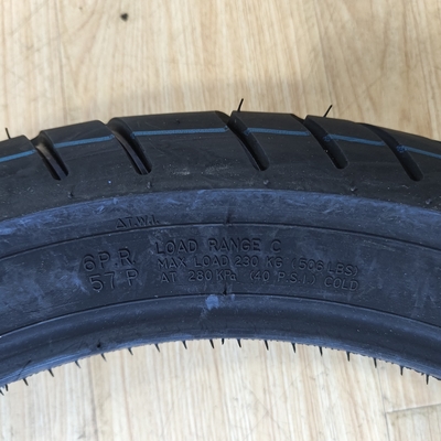 Ply-Klassifizierung 6pr/8pr Radteile 110/80-17 Motorradinnerteile für Motorradzubehör