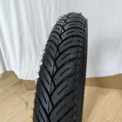 Naturkautschuk Stahl Nylon-Motorradreifen 90/90-17 mit einem Gummigehalt von 35% bis 55%