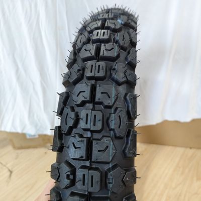 Rohstoff Natur Gummi Stahl Nylon Motorradrohrloser Reifen 90/90-18 bei direkter