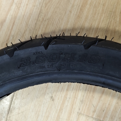 Ersatz/Reparatur Zweck 360h18 Motorradreifen für Südamerika 6pr/8pr Ply-Klassifizierung