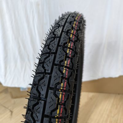 OEM akzeptable Motorradreifen 300-17 für Motorradkautschukgehalt 35%-55%