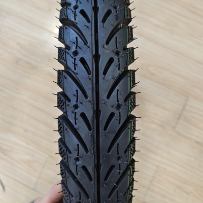 3.00-17 Motorradreifen aus Naturgummi, Stahl und Nylon