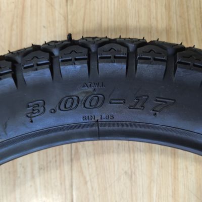 Qingdao Markt Motorrad Innenrohr Reifen 3.00-17 aus Natur Gummi Stahl Nylon