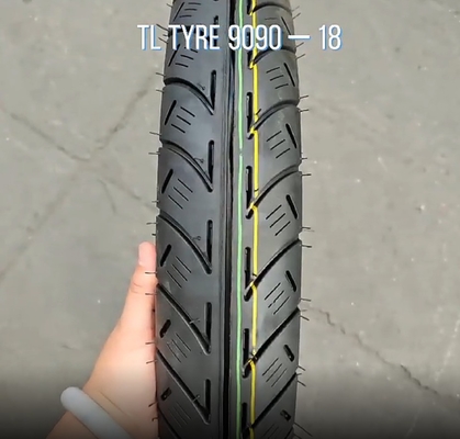 Allsize-Rohrloser Sportreifen für Motorräder 90/90-18 mit einem Gummigehalt von 30% bis 45%