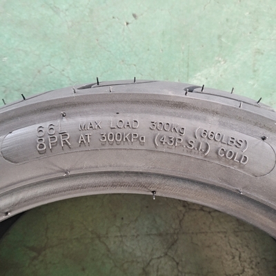 130/60-13 130/70-13 Rohrlose Rollerreifen mit ISO CC-Zertifizierung und OEM-Akzeptanz