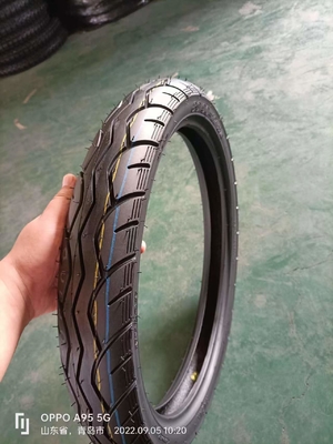 35% 45% Rueebr Inhalt Motorradräder Reifen für Motorräder 90/90-18 im Hafen von Qingdao