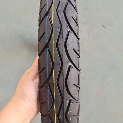 35%-55% Gummigehalt Rohrlose Motorradreifen 80/90-17 mit und OEM akzeptabel