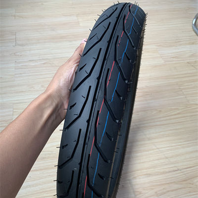 35%-55% Kautschukgehalt auf dem afrikanischen Markt Motorradreifen 80/90-17 Teile Zubehör