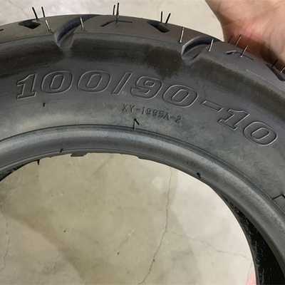 20000 KM Arbeitsleben Motorradreifen 100 90 10 mit Design und langlebigem Material