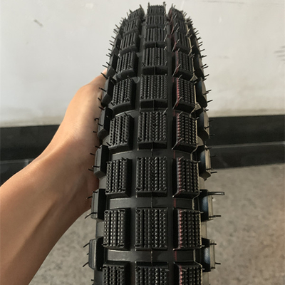 Qingdao-Hafenladen Bajaj Boxer Motorradreifen 3.00-18 mit 20000 KM Lebensdauer