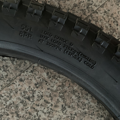 Qingdao-Hafenladen Bajaj Boxer Motorradreifen 3.00-18 mit 20000 KM Lebensdauer