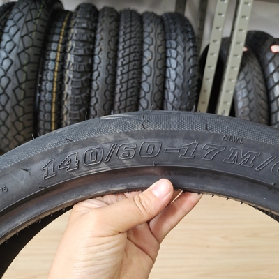 Naturkautschuk Stahl Nylon 140/60-17 Profi-Motorradreifen in Qingdao