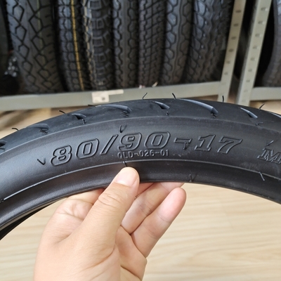Reifengehäuse Motorradreifen 80/90-17 Rohrreifen TL Reifen OEM akzeptabel