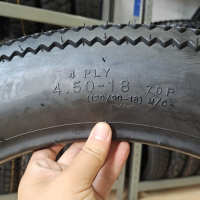 Sawtooth Vintage Motorradreifen Reifen 5.00-16 4.50-18 mit Natrual Gummi in Qingdao