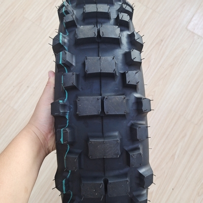 Offroad-Motorradreifen 140/80-18 mit schwarzem Design und 6PR/8PR Ply Rating