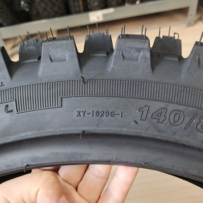 Naturgummi Stahl Nylon Reifen Gehäuse 140/80/18 140/80-18 Motorradreifen 140x80x18