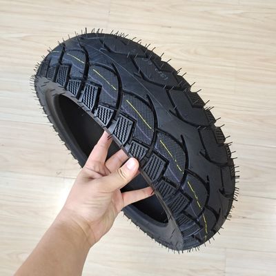 Naturkautschuk Stahl Nylon 130/60-13 TL Rohrlose Motorradreifen für den Markt in Venezuela