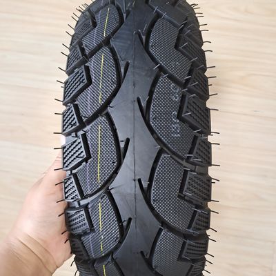 Naturkautschuk Stahl Nylon 130/60-13 TL Rohrlose Motorradreifen für den Markt in Venezuela