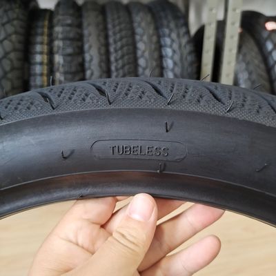 Naturkautschuk Stahl Nylon 90/90-17 Motorradreifen und Innenrohr für den Markt in Venezuela