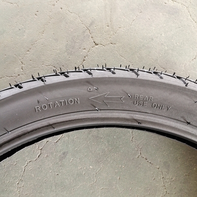 Erleben Sie eine überlegene Leistung mit 70/100-17 Motorradrohrfreier Reifen 70100-17