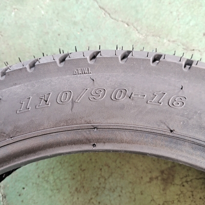 110/90-16 Motorradreifen Innenrohre aus Naturbutylkautschuk für OEM-Einzelhändler