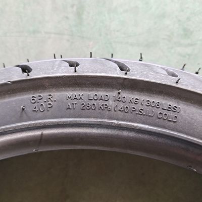 14 Zoll Motorradreifen 90/90-14 6 Ply Rate mit Rohstoff Natur Gummi Stahl Nylon