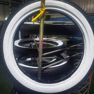 Motorradräder Reifen 120/70-17 Reifengehäuse und langlebige Ply-Bewertung mit Leistung