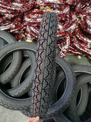 16 Zoll Motorradreifen mit tiefem Muster für langlebige Leistung 3,2 Kilo
