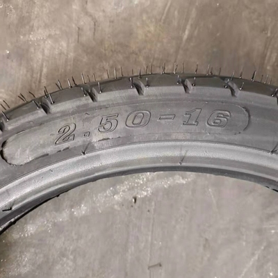 OEM akzeptiert Natrual Gummi Motorradreifen/Reifen und Innenrohr 2.50-16 für Leistung