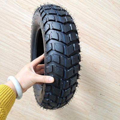 Überlegener Gummigehalt von 35% bis 55% 120/90-10 Motorradreifen zum Verkauf im Hafen von Qingdao