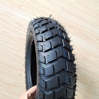 Überlegener Gummigehalt von 35% bis 55% 120/90-10 Motorradreifen zum Verkauf im Hafen von Qingdao