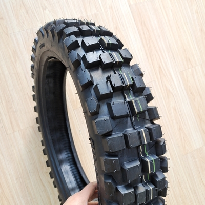 Rohstoff Motorradreifen 110/90-18 Rohrloser Reifen für die Leistung