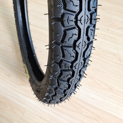 3.00-17 Hochfestigkeitsreifen Motorradreifen mit Naturgummi-Stahl-Nylonmaterial