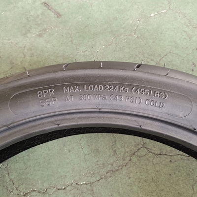 90/90-17 Motorradreifen mit Naturgummi Stahl Nylon Rohstoff