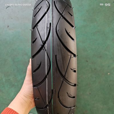 110/90-13 Motorradreifen Schwarzer Nylonreifen mit 6pr/8pr Ply-Klassifizierung