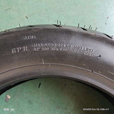 110/90-13 Motorradreifen Schwarzer Nylonreifen mit 6pr/8pr Ply-Klassifizierung