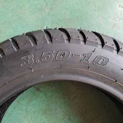 Top-Rating Natrual Gummi Motorradreifen 3,50-10 TL Rohrlos