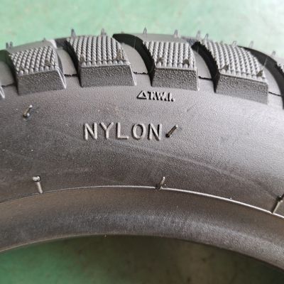 Top-Rating Natrual Gummi Motorradreifen 3,50-10 TL Rohrlos