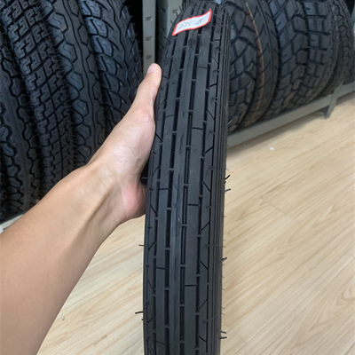Bajaj Boxer Motorradreifen 2,75-18 20000 KM Arbeitsdauer 5000 Stück/Tag Produktionskapazität