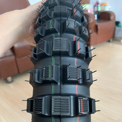 Qingdao Port Manufactured 3.00-18 Motorradreifen für Offroad-Abenteuer und Herausforderungen
