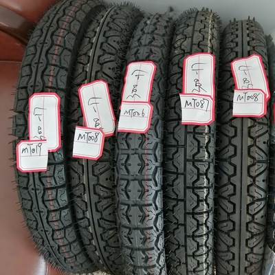 35%-55% Gummigehalt Motorradreifen 3.00-17 für den Rohrlosverkauf auf Motorrädern