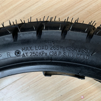Qingdao Port Motorradreifen 18 mit einer Produktionskapazität von 5000 Stück pro Tag