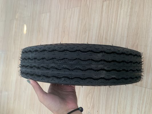 MRF Reifen Motorradreifen 4.00-8 am Hafen von Qingdao Lieferzeit innerhalb von 25 Tagen
