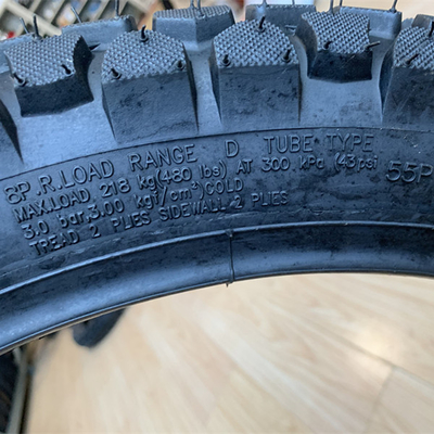 Lieferzeit Innerhalb von 25 Tagen Ban Motor 3.00-18 für Qingdao Port