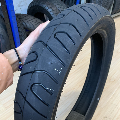 110/80-17 Motorradreifen mit 20000 KM Lebensdauer und langlebiger Konstruktion verbieten