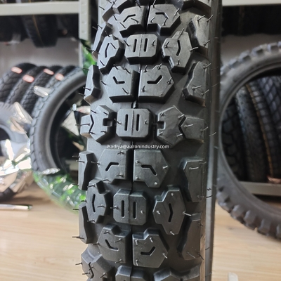 Ladung des Hafens von Qingdao Motorradräder Reifen 90/90-18 mit langlebigem Reifengehäuse